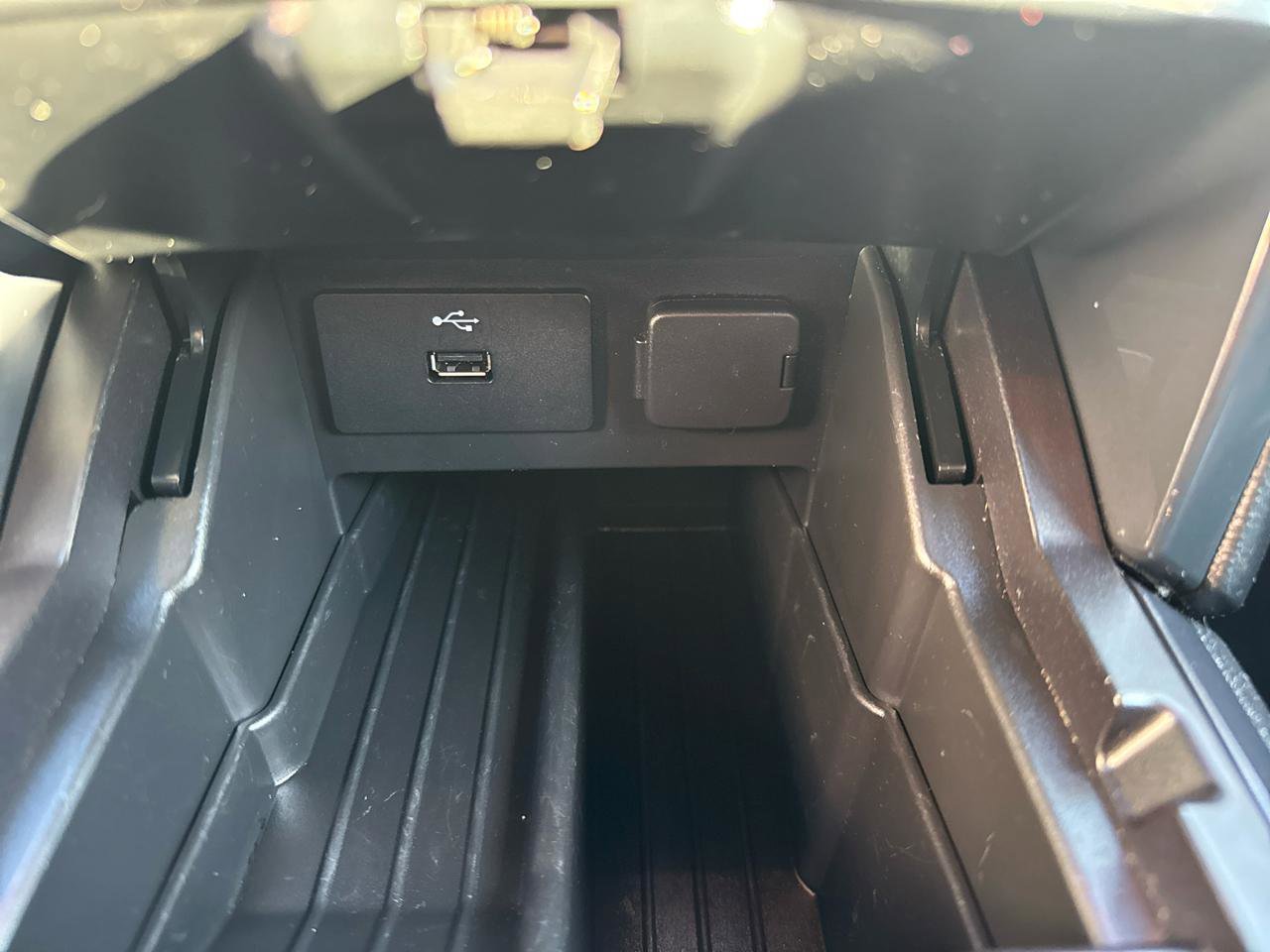 Used 2018 Ford Explorer XLT FWD image 21