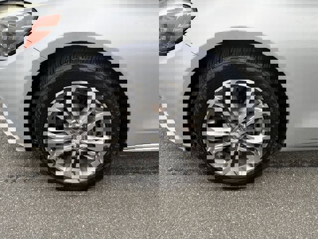 Used 2015 Mercedes-Benz C 300 Sedan image 11