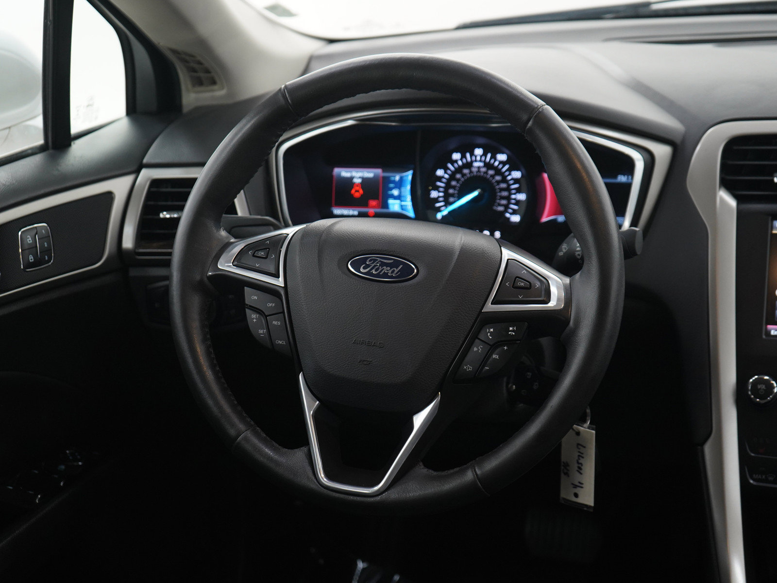 Used 2014 Ford Fusion SE w/ Equipment Group 202A FWD image 14