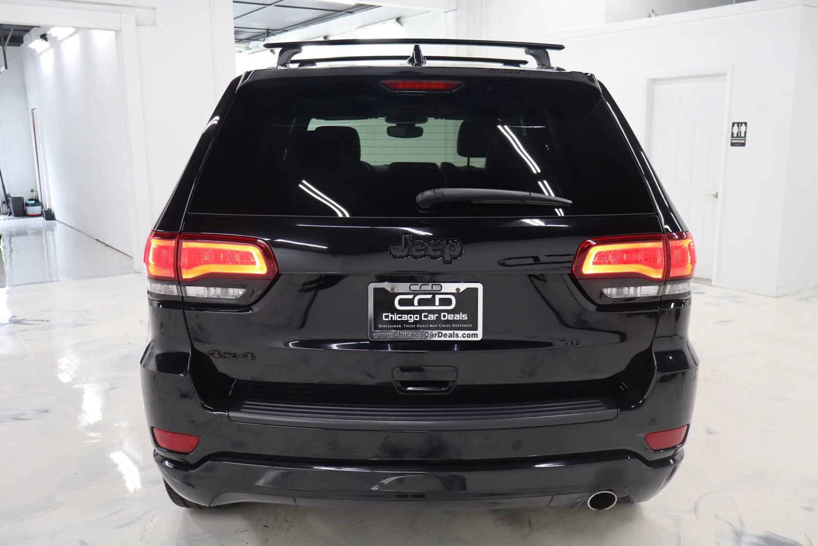 Used 2019 Jeep Grand Cherokee Altitude AWD/4WD image 7