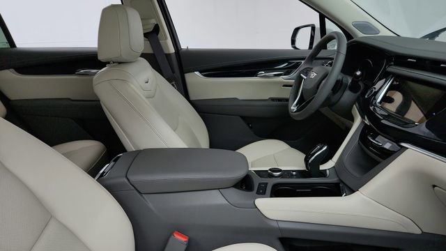 Certified 2024 Cadillac XT6 Premium Luxury w/ LPO, Floor Liner Package image 24