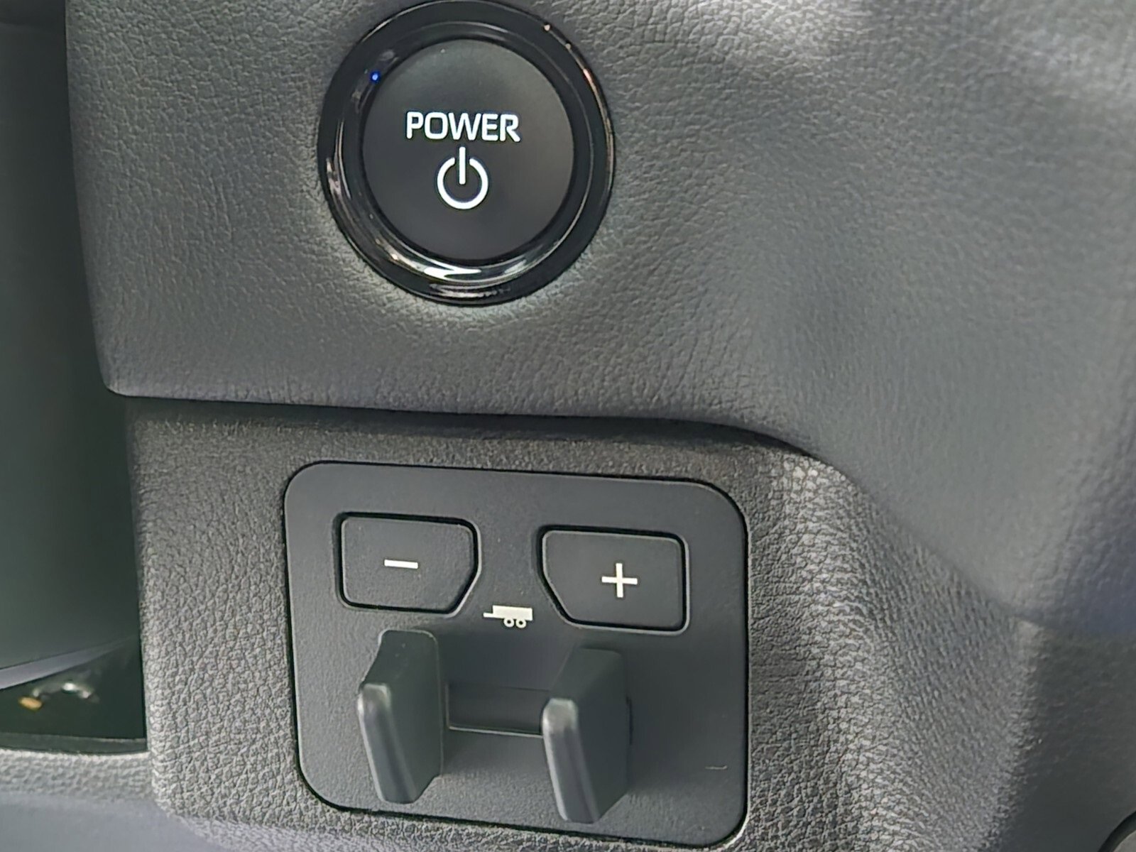 Used 2026 Toyota Tundra Limited image 32