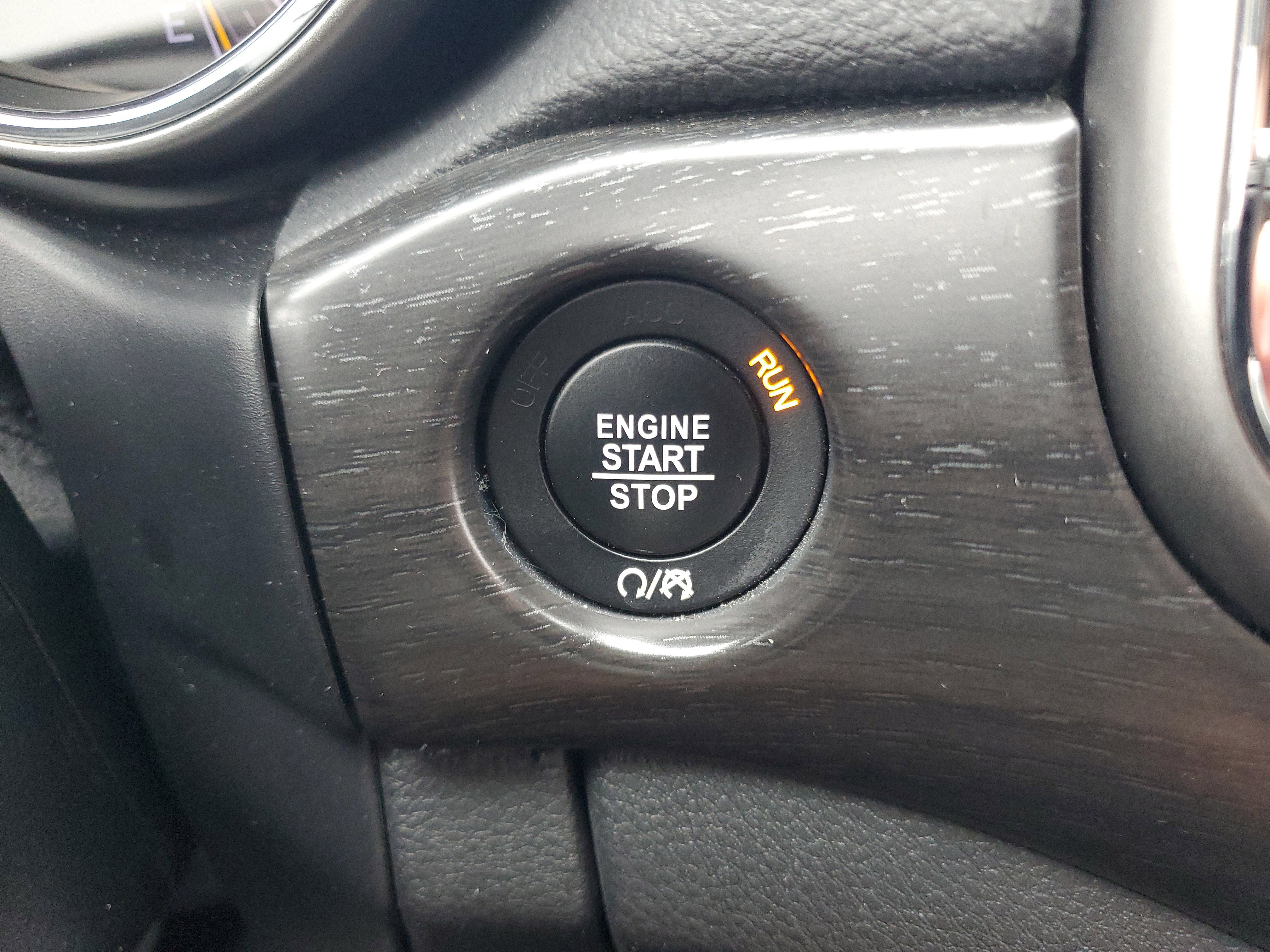 Used 2018 Jeep Grand Cherokee Laredo image 10