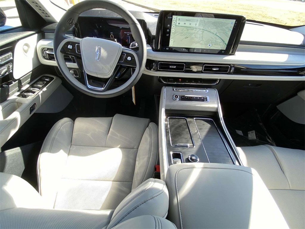 New 2025 Lincoln Aviator Reserve w/ Equipment Group 201A image 14