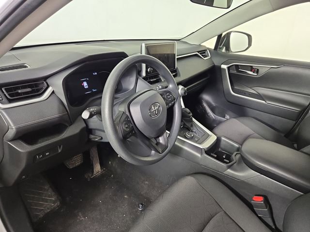 Used 2025 Toyota RAV4 XLE image 14