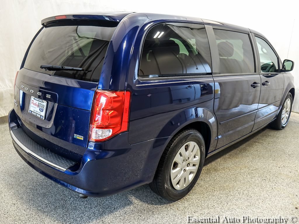 Used 2017 Dodge Grand Caravan SE FWD image 8