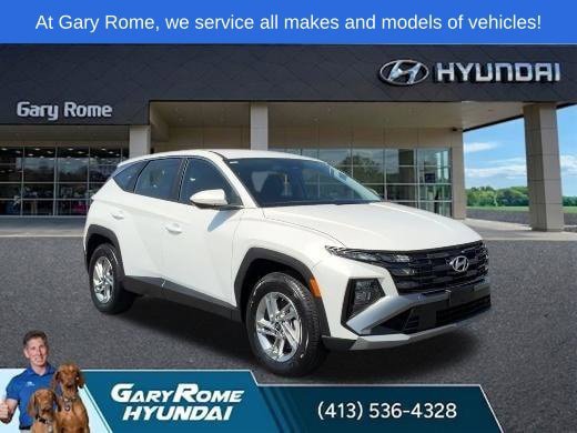 Used 2025 Hyundai Tucson SE AWD/4WD image 2