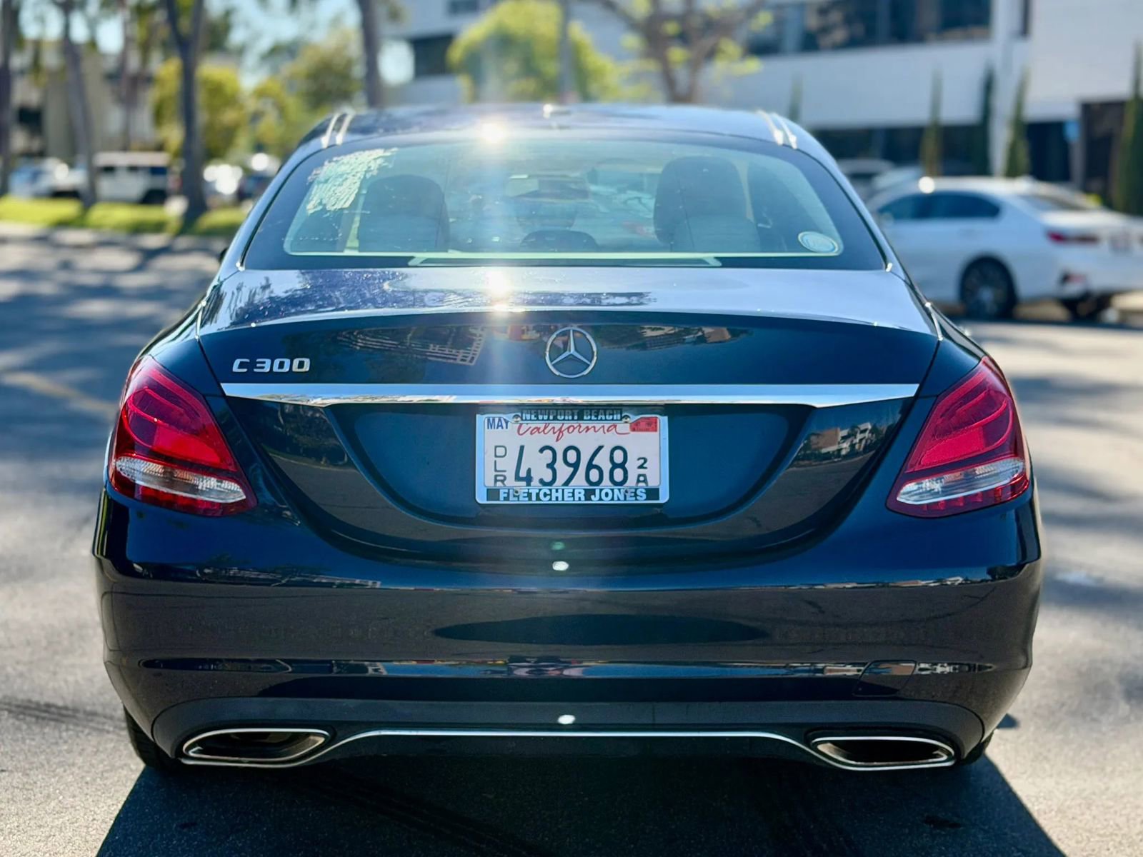 Used 2018 Mercedes-Benz C 300 Sedan w/ Premium Package image 32