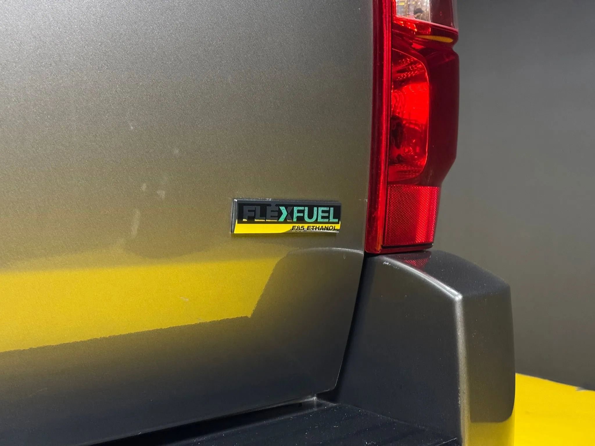 Used 2012 Chevrolet Suburban LTZ image 65