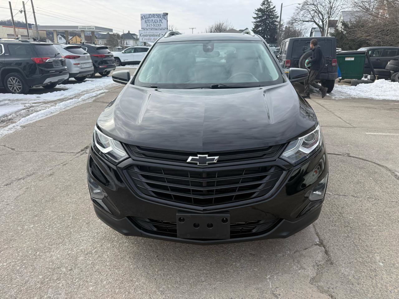 Used 2020 Chevrolet Equinox LT w/ Midnight Edition image 2