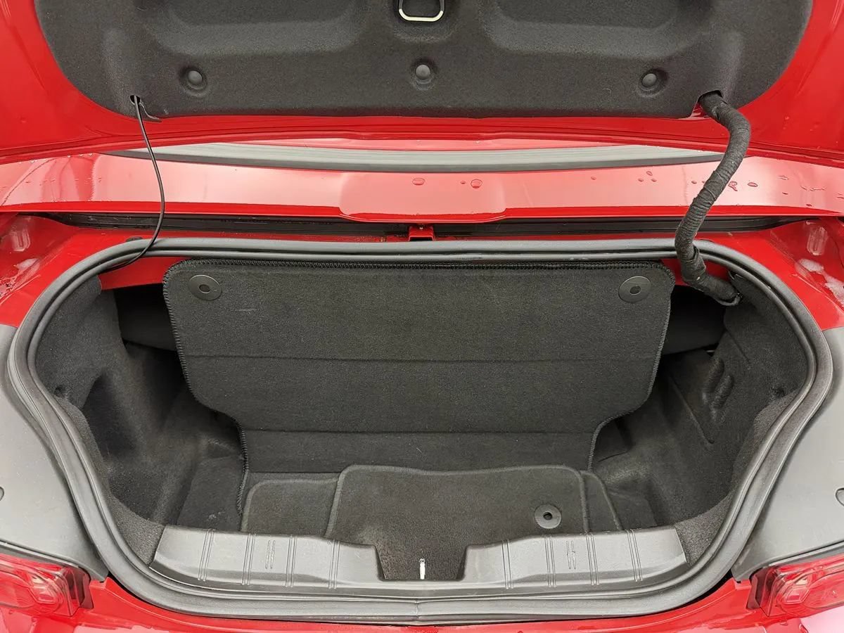 Used 2019 Chevrolet Camaro SS RWD image 30