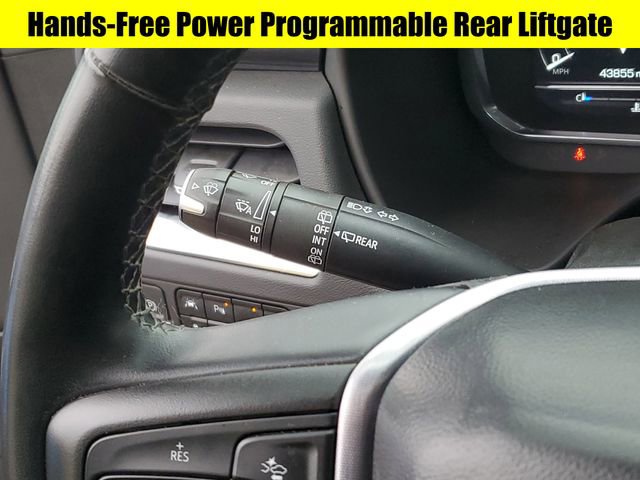 Used 2023 GMC Yukon SLT w/ SLT Premium Package image 13