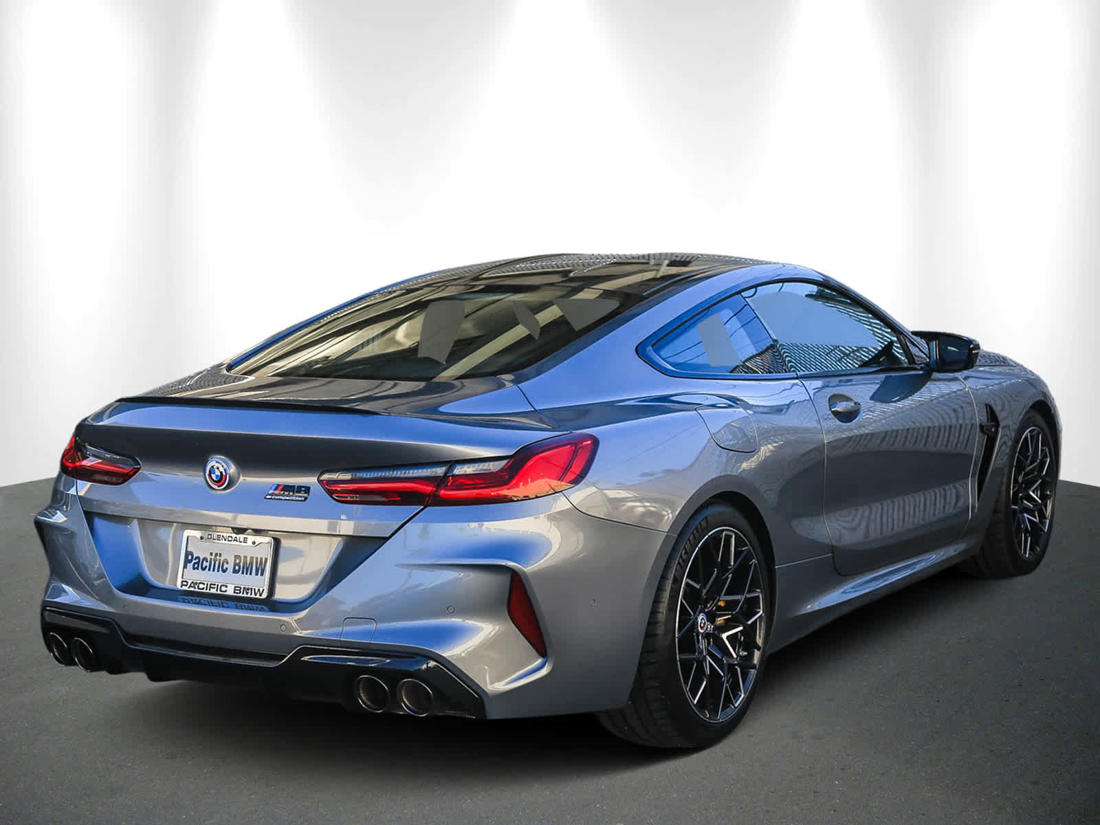 Used 2023 BMW M8 Competition image 6