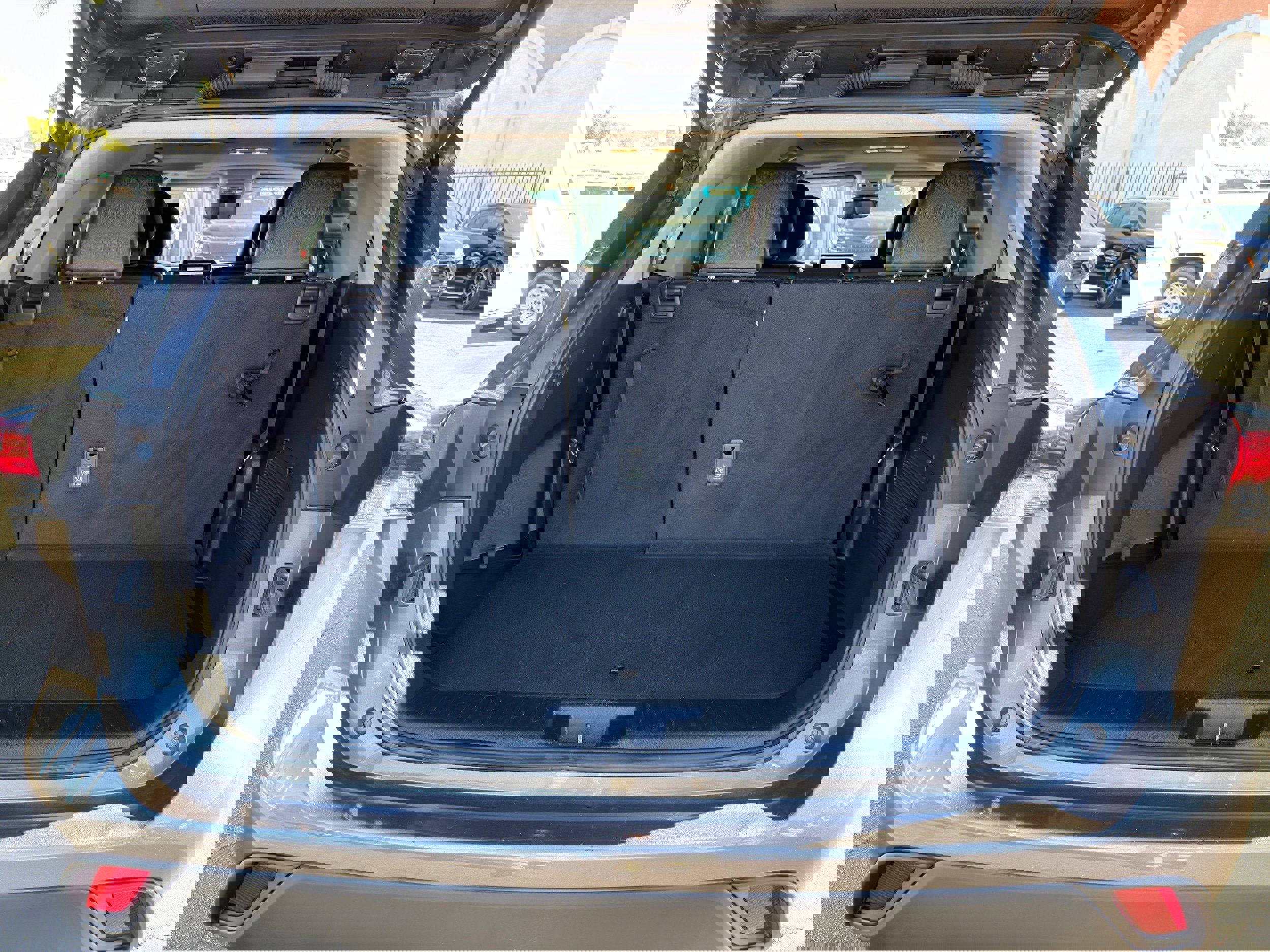 Used 2024 Toyota Highlander XLE image 16