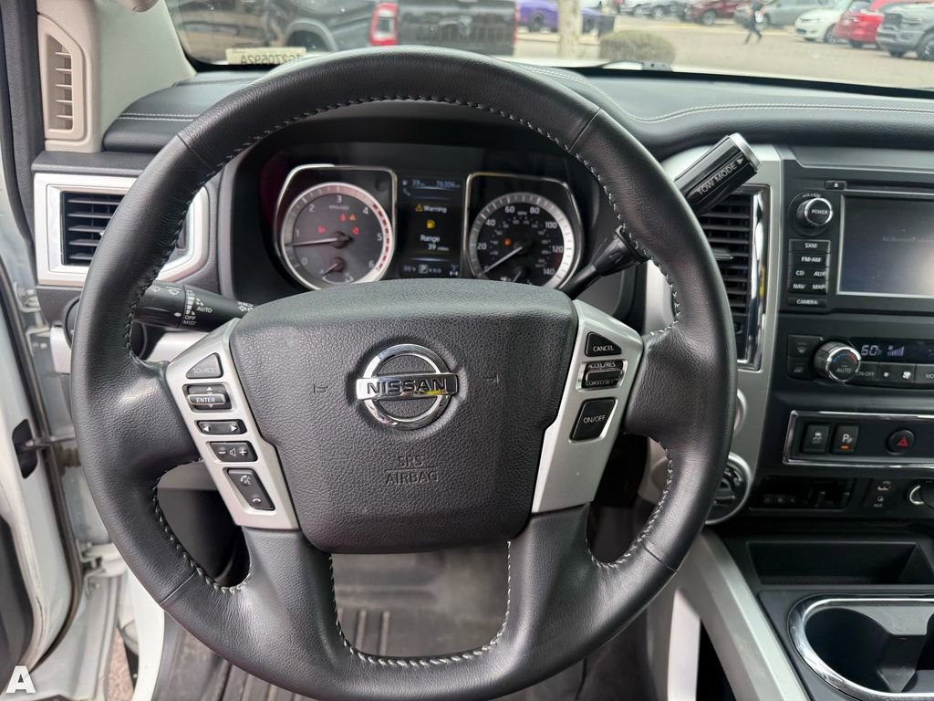 Used 2017 Nissan Titan PRO-4X image 15
