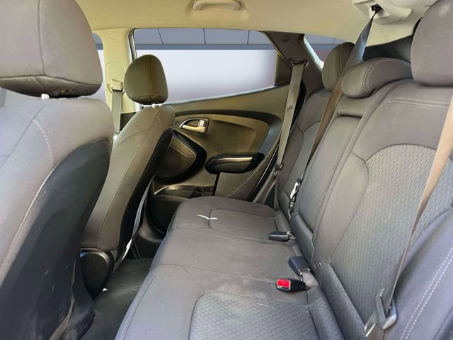 Used 2013 Hyundai Tucson GL FWD image 11