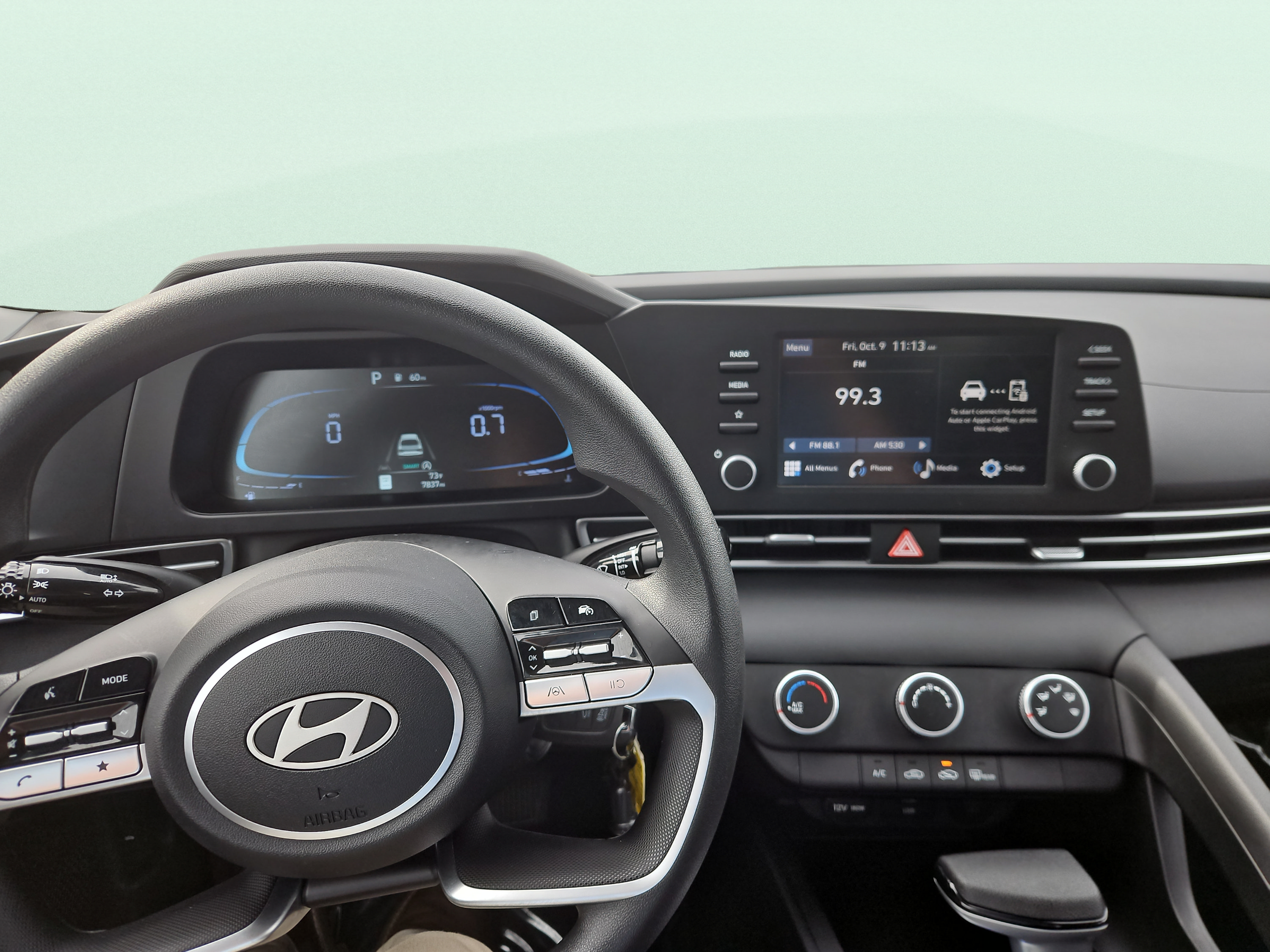 Certified 2026 Hyundai Elantra SE FWD image 10