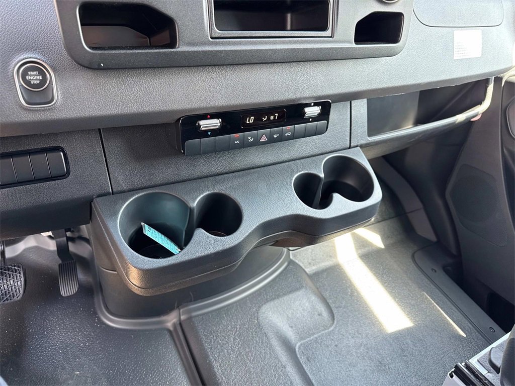 New 2025 Mercedes-Benz Sprinter 2500 image 30