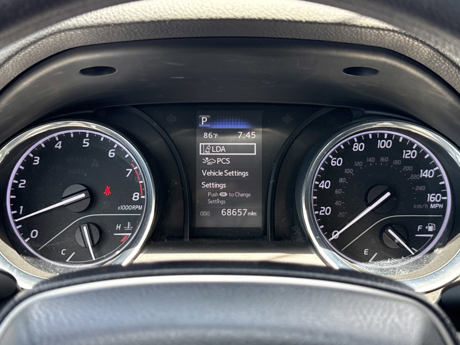 Used 2020 Toyota Camry LE FWD image 17