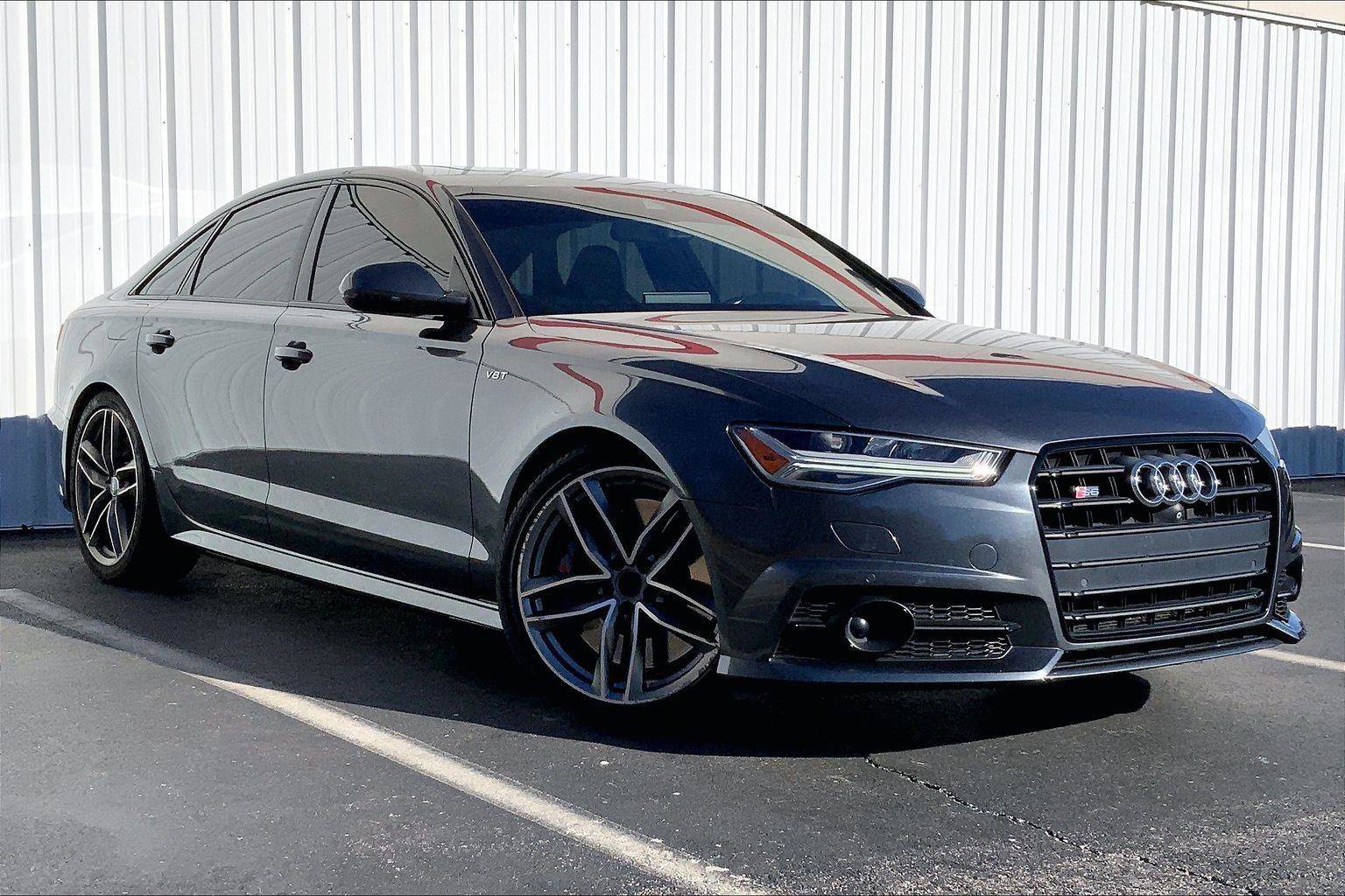 Used 2016 Audi S6 Prestige w/ Prestige Package image 2