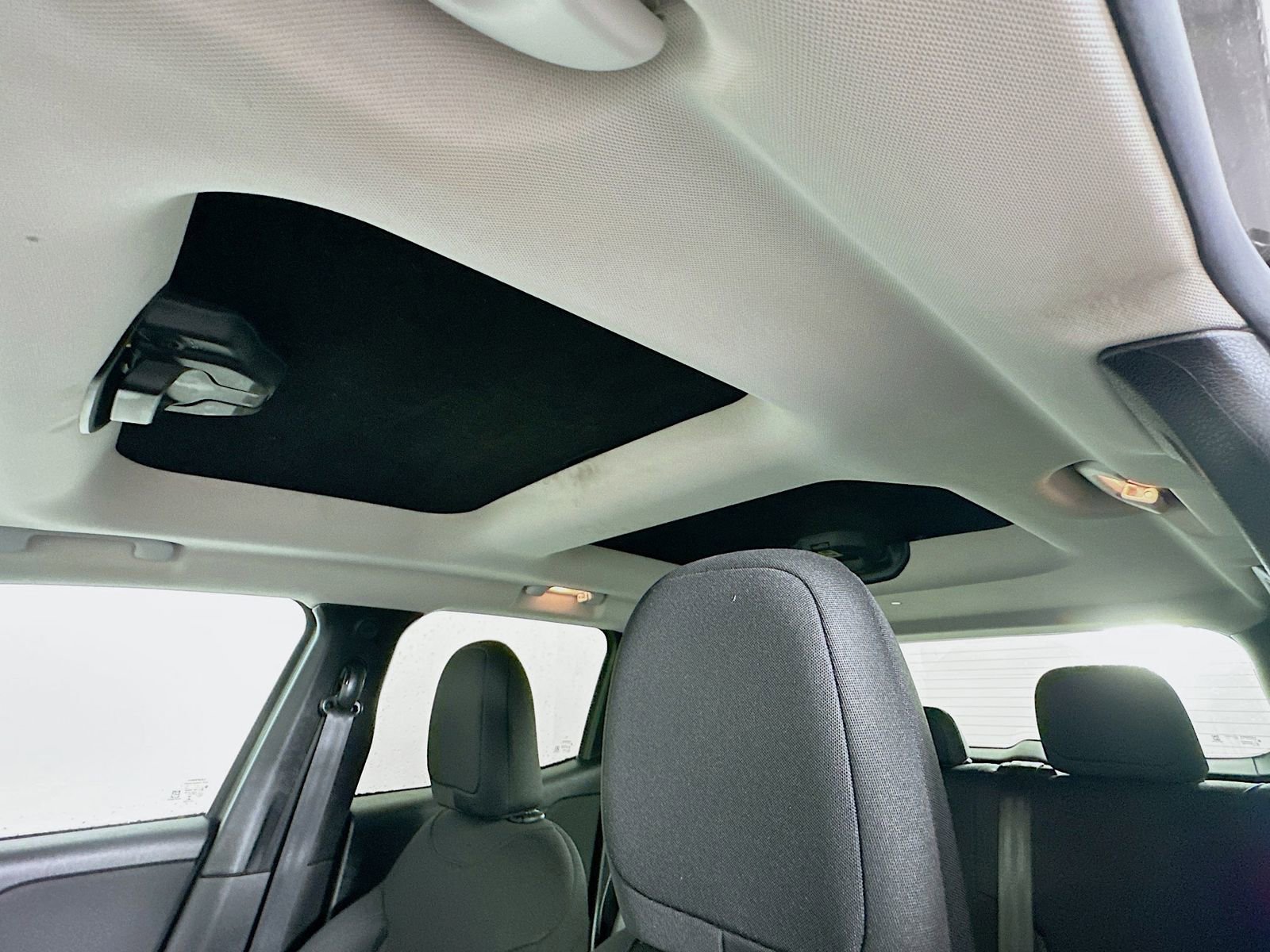 Used 2020 Jeep Renegade Sport w/ Sport Appearance Group image 22