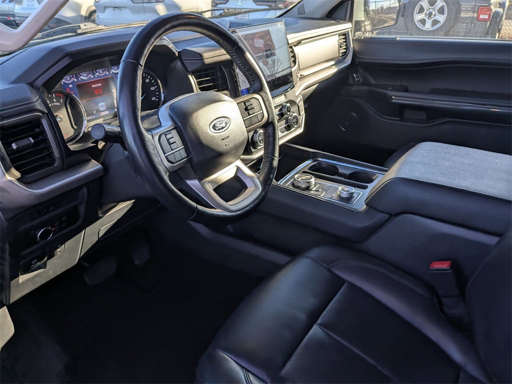 Used 2023 Ford Expedition Max XLT image 17