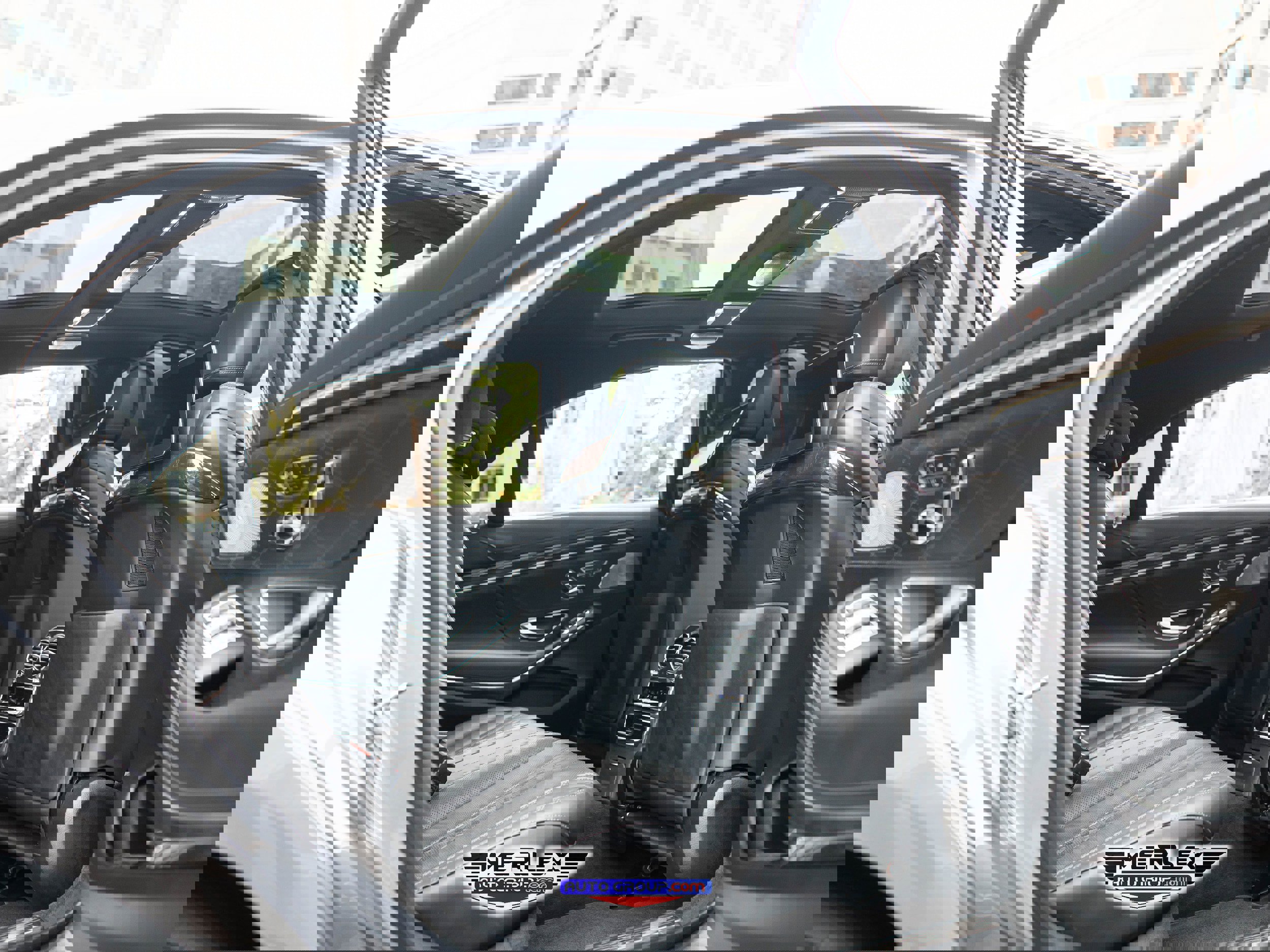 Used 2019 Mercedes-Benz S 560 4MATIC Sedan w/ Premium Package image 16