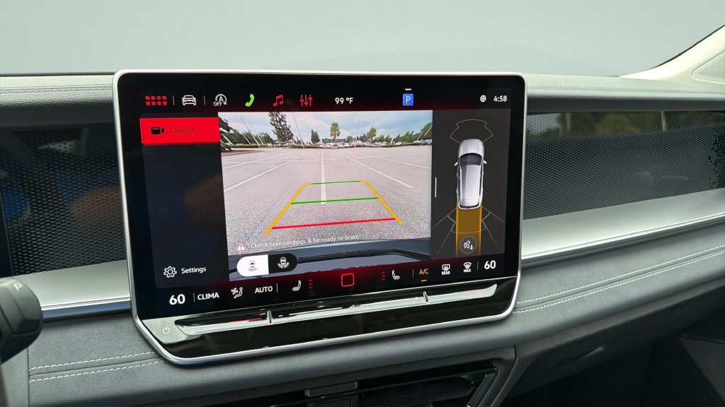 New 2026 Volkswagen Tiguan SE FWD image 14