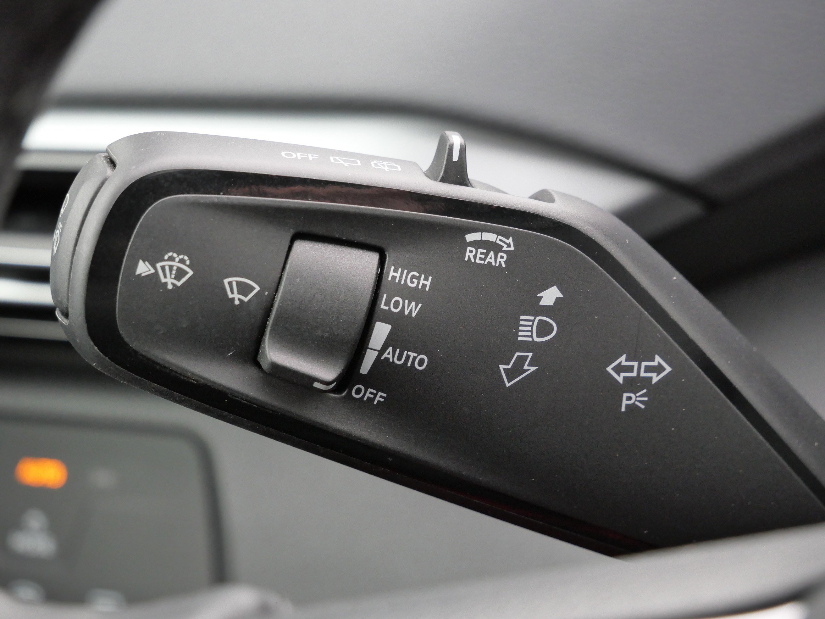 Certified 2025 Volkswagen ID.4 Pro image 33