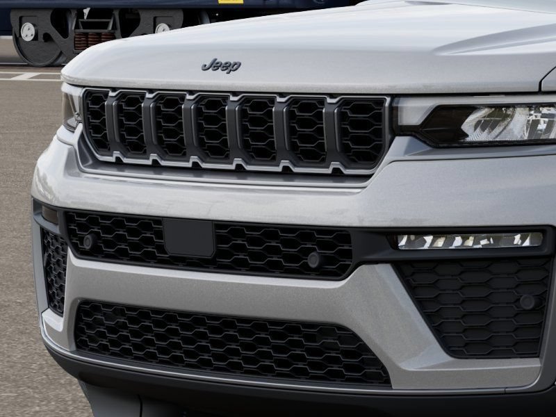 New 2026 Jeep Grand Cherokee L Limited AWD/4WD image 11
