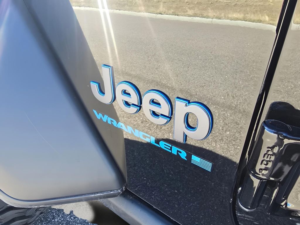 Used 2025 Jeep Wrangler Unlimited Sport S 4xe AWD/4WD image 9