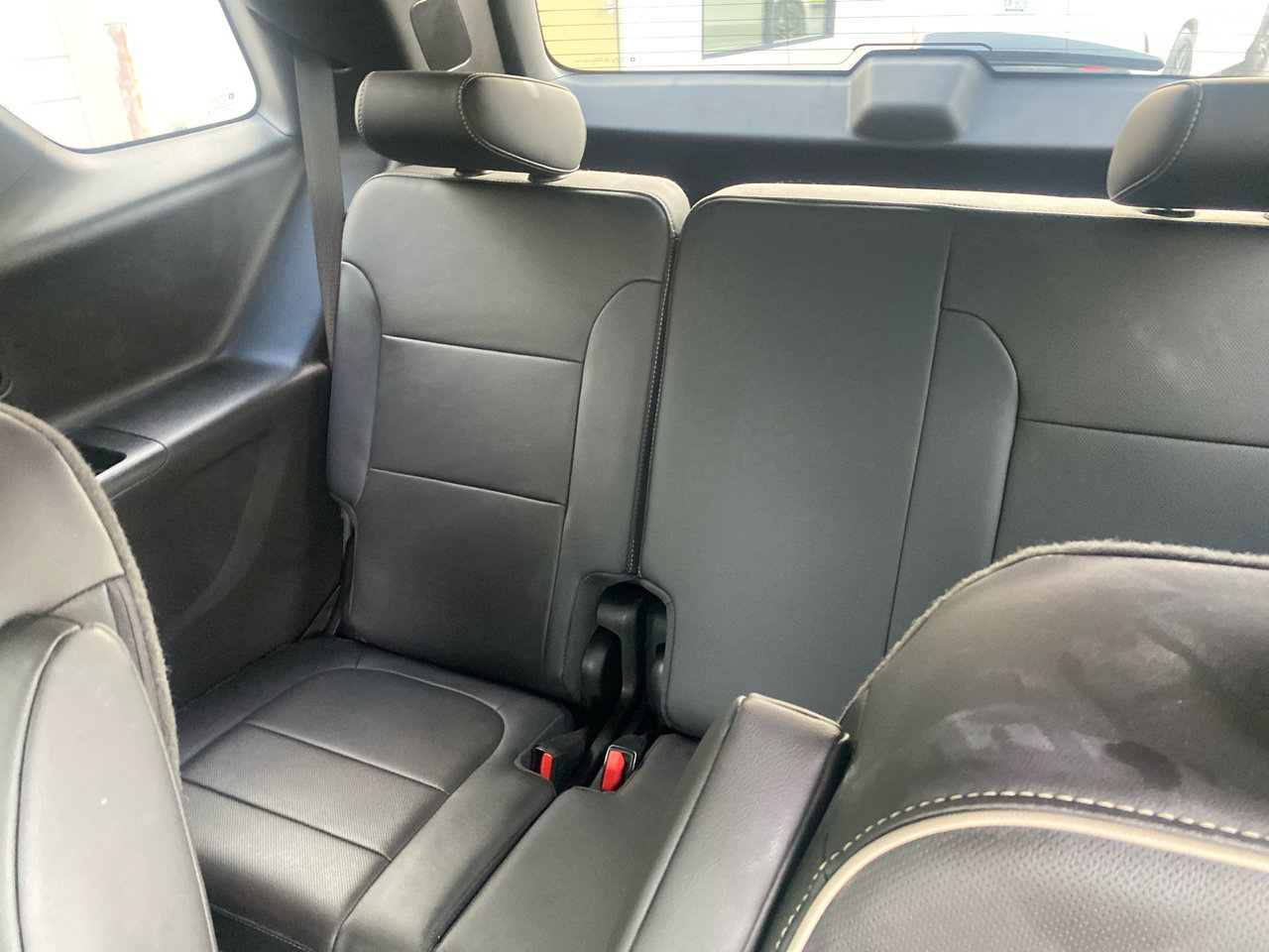 Used 2023 Chevrolet Traverse Premier image 12