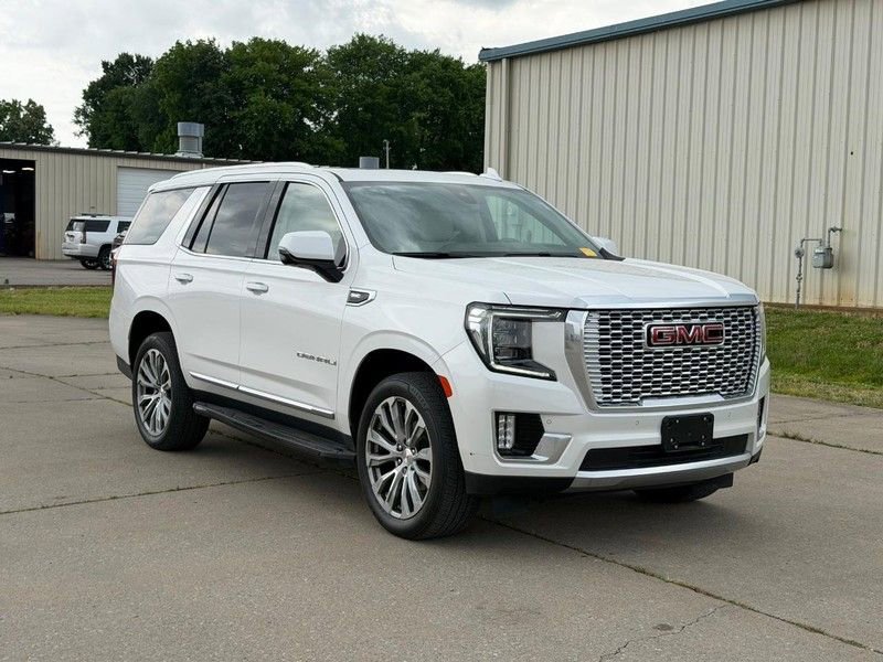 Used 2021 GMC Yukon Denali AWD/4WD image 1
