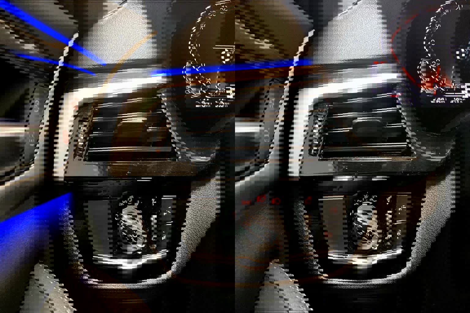 Used 2023 BMW 540i xDrive 540i xDrive w/ M Sport Package image 34