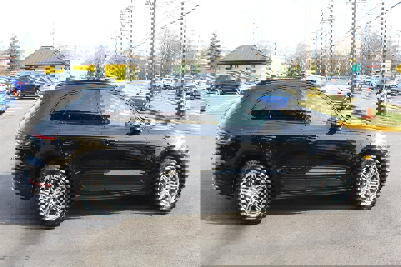 Used 2020 Porsche Macan image 26