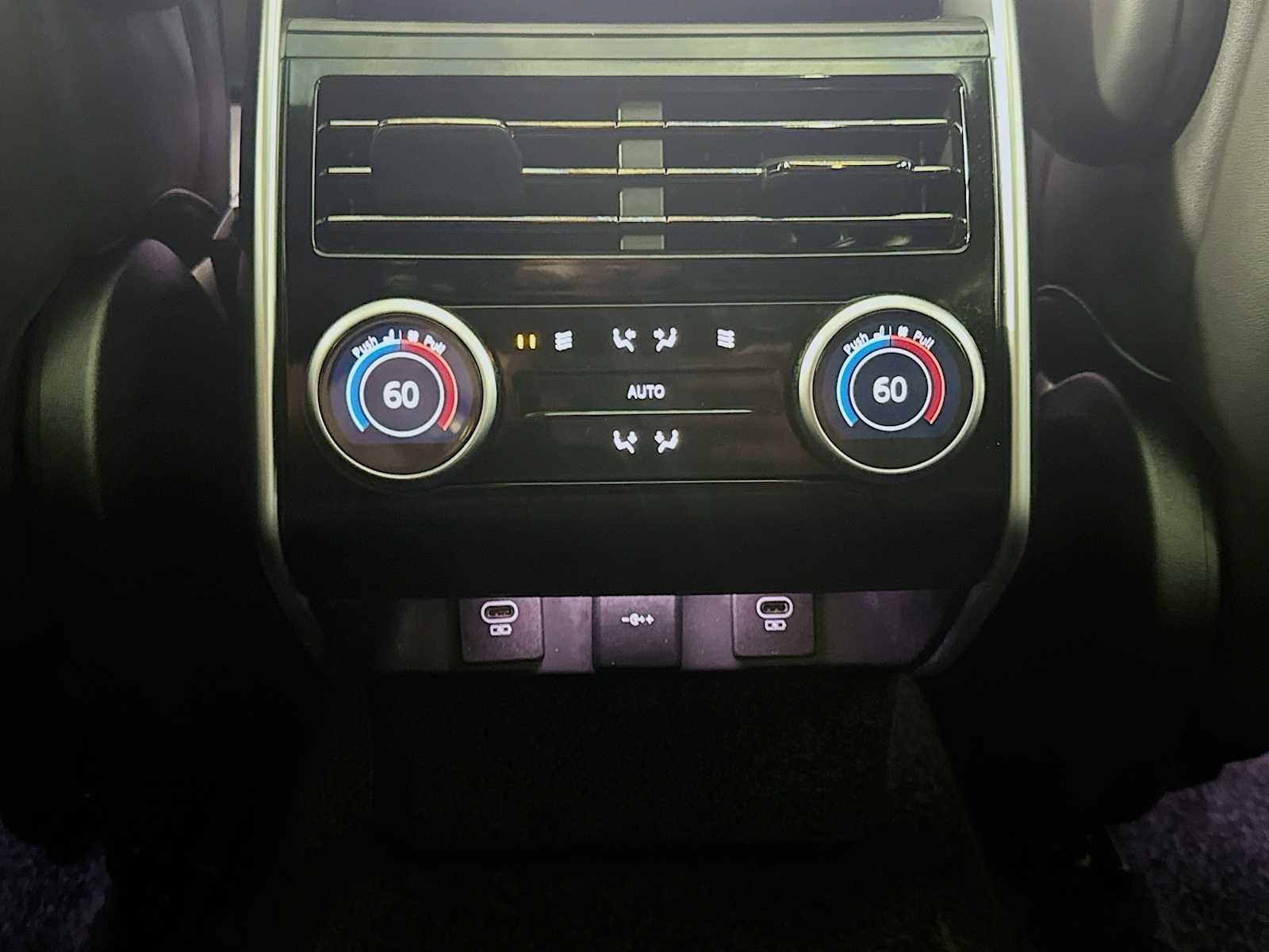 Certified 2023 Land Rover Range Rover SE image 46