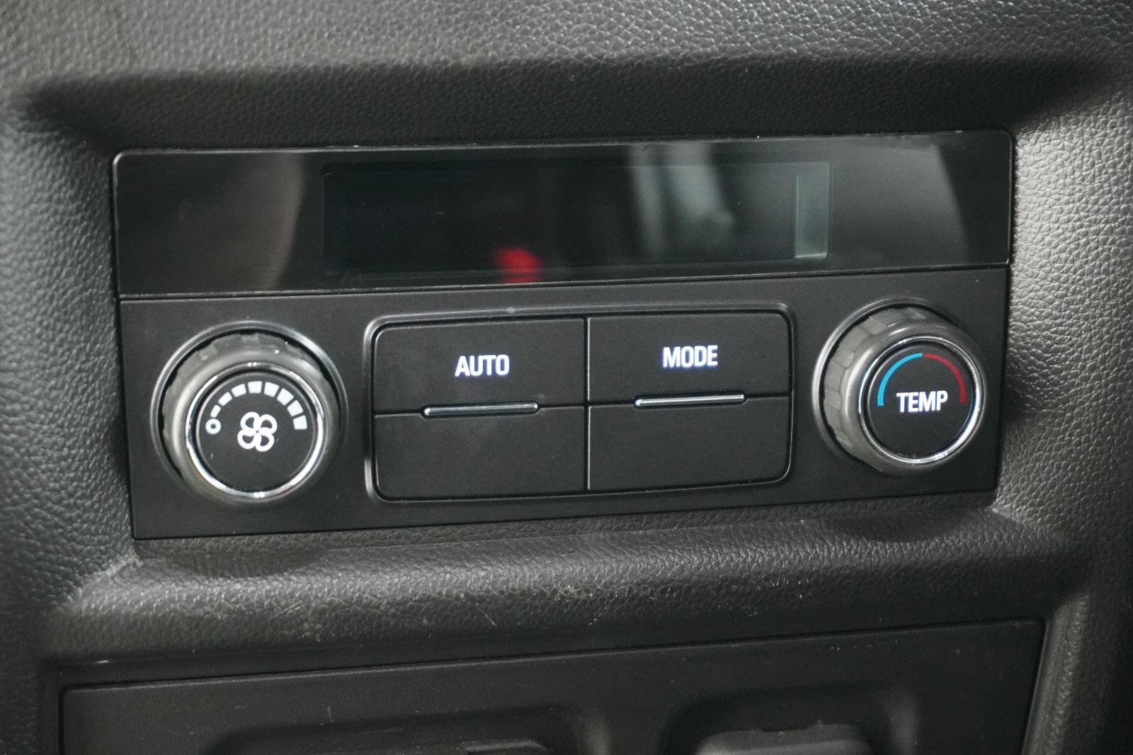 Used 2023 Chevrolet Traverse RS image 42