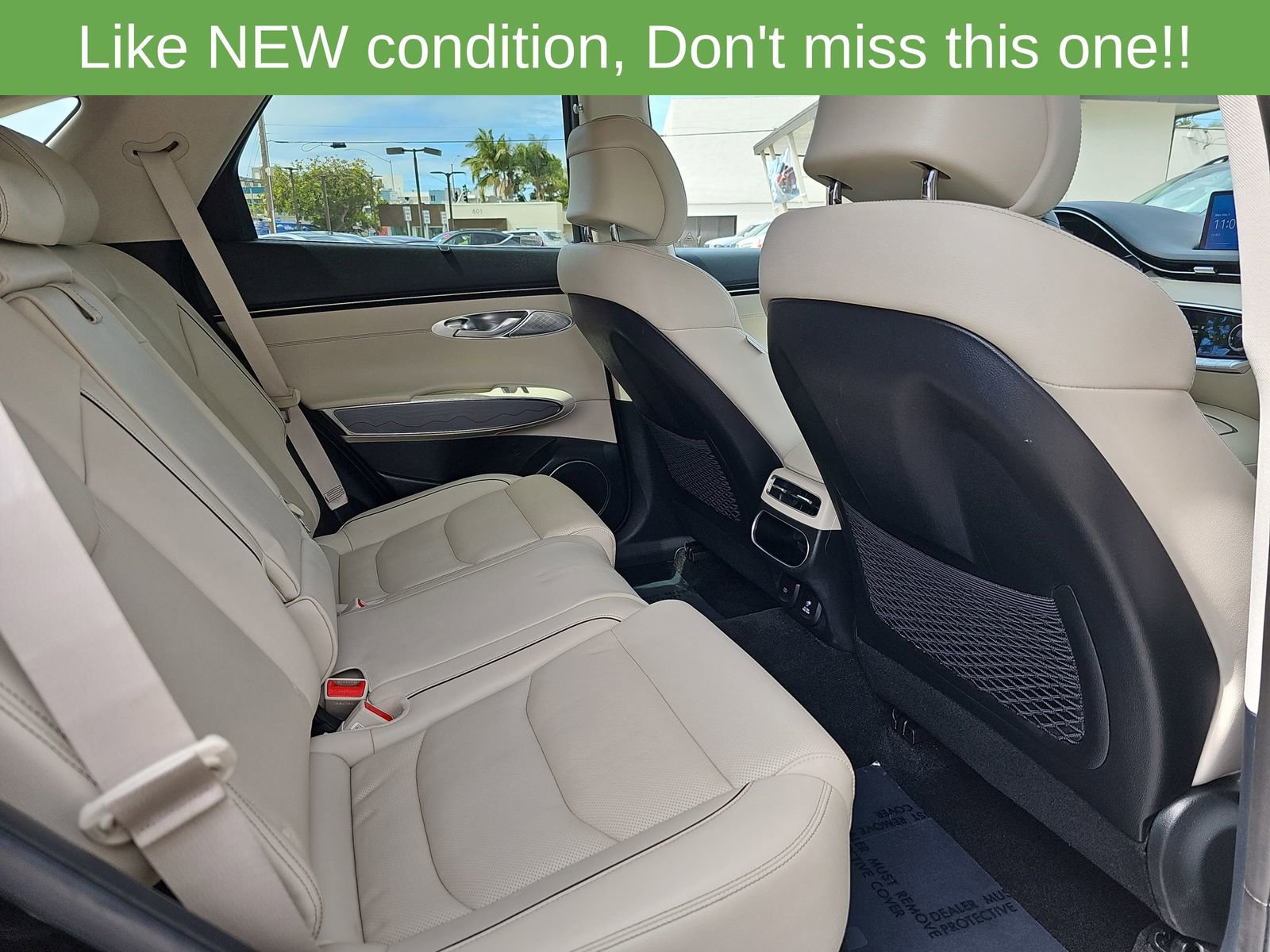 Used 2023 Genesis GV70 2.5T w/ Advanced Package AWD/4WD image 11