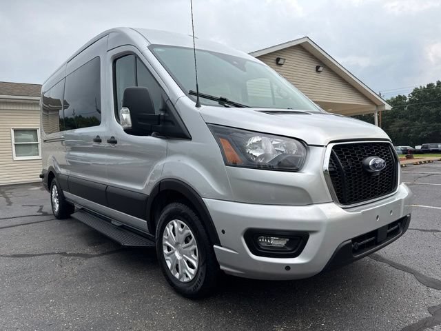 Used 2024 Ford Transit 350 XLT RWD image 2