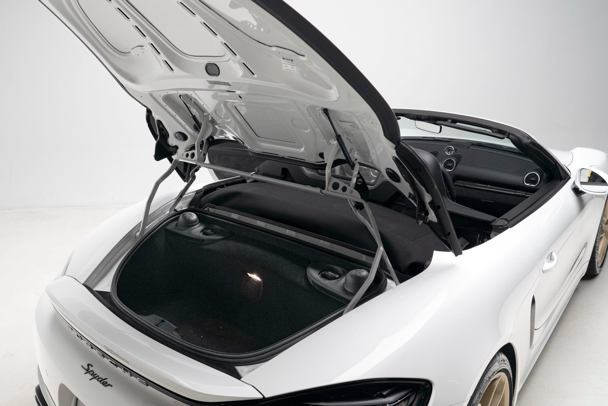 Used 2020 Porsche 718 Boxster Spyder RWD image 53