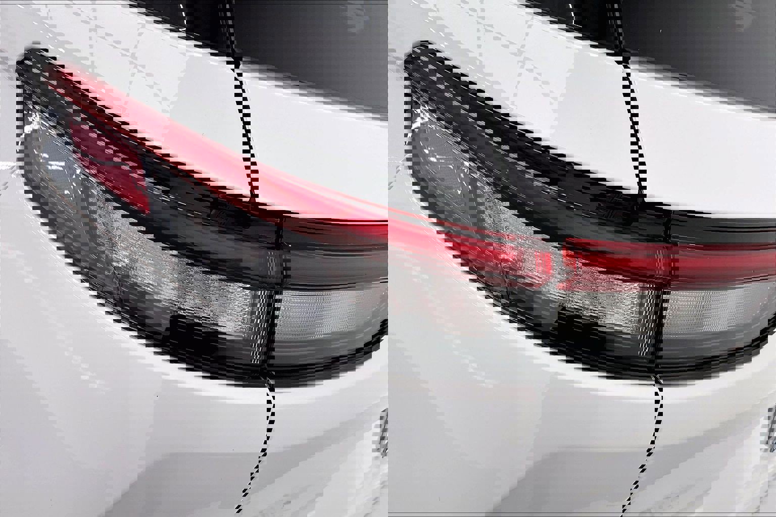 New 2025 Jeep Grand Cherokee Laredo X w/ Luxury Tech Group I image 16