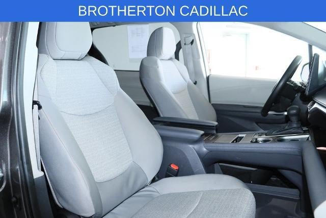 Used 2024 Toyota Sienna LE AWD/4WD image 22