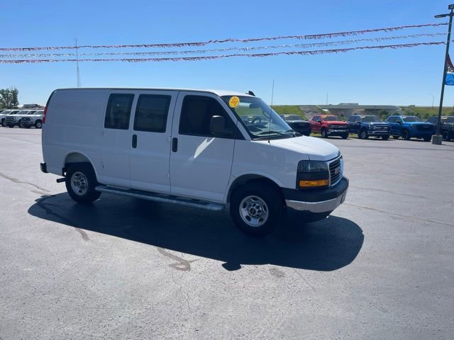 Used 2025 GMC Savana 2500 w/ Driver Convenience Package RWD image 9