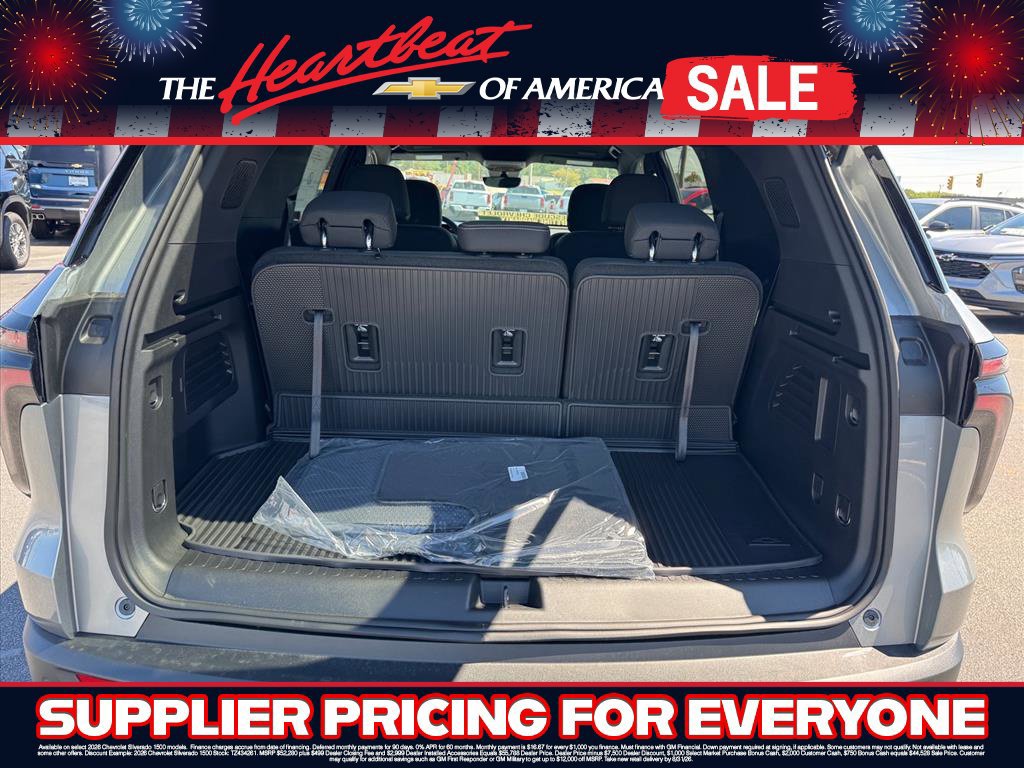 New 2027 Chevrolet Traverse LT w/ Driver Confidence Package FWD image 7
