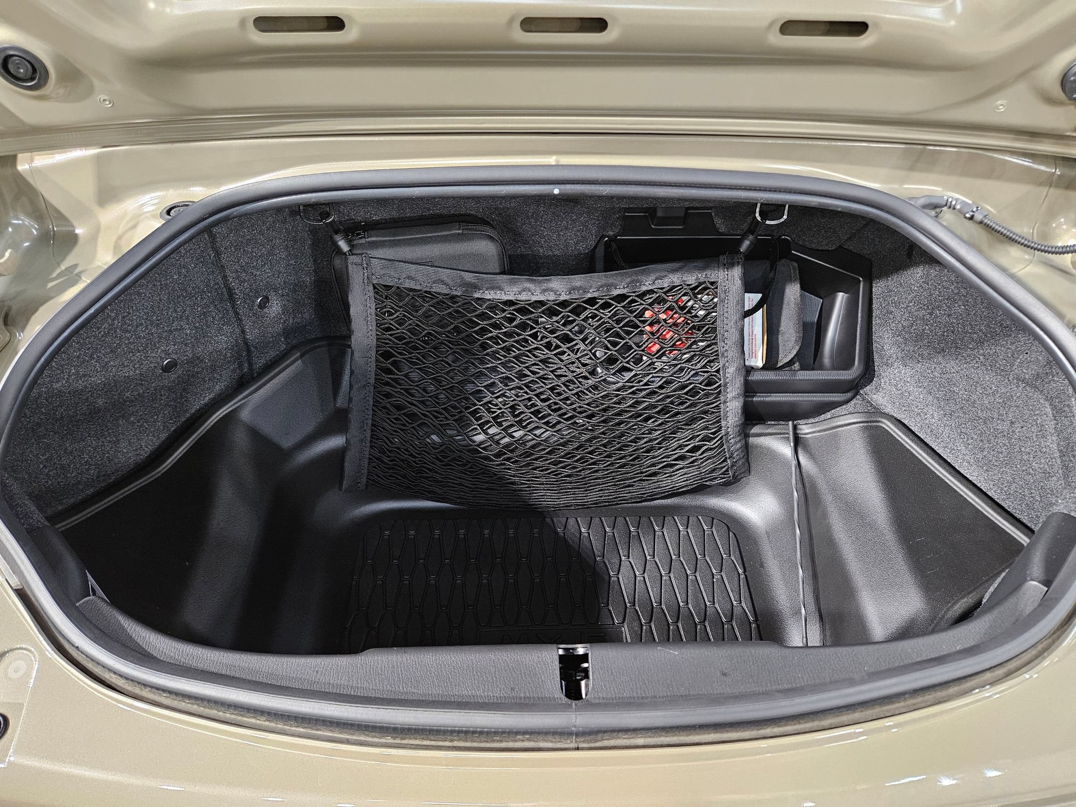 Used 2024 MAZDA MX-5 Miata RF Club RWD image 15