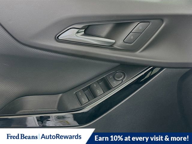 New 2026 Chevrolet Equinox LT image 17