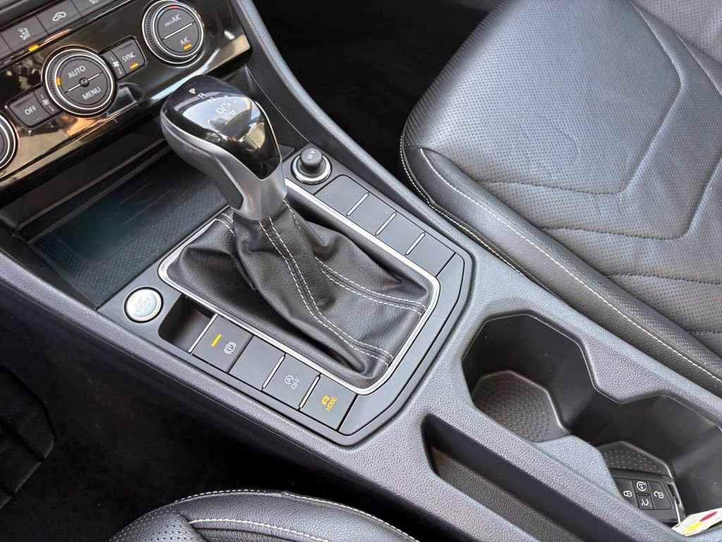 Used 2022 Volkswagen Jetta SEL image 23