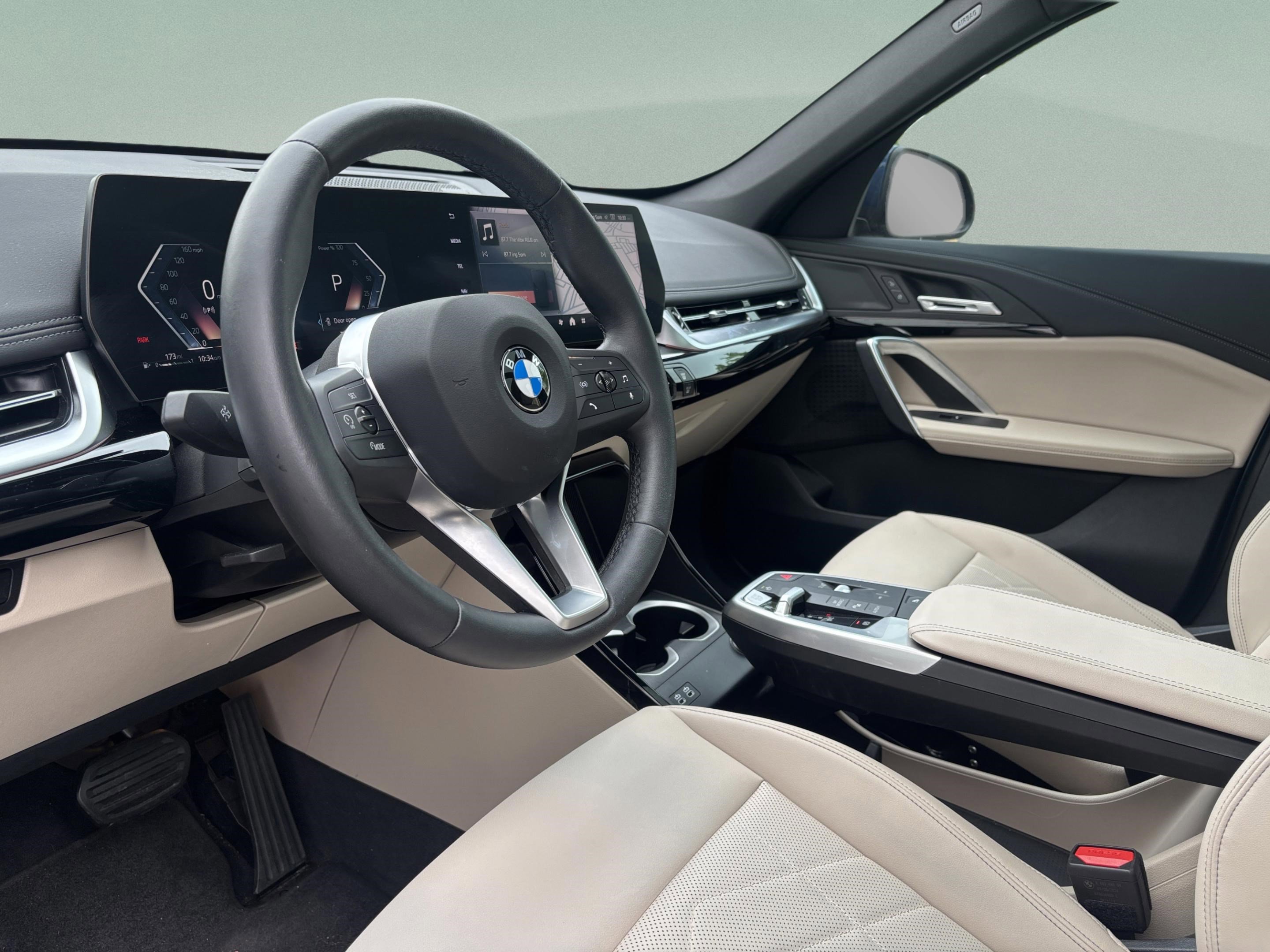 Used 2025 BMW X1 xDrive28i w/ Convenience Package AWD/4WD image 19