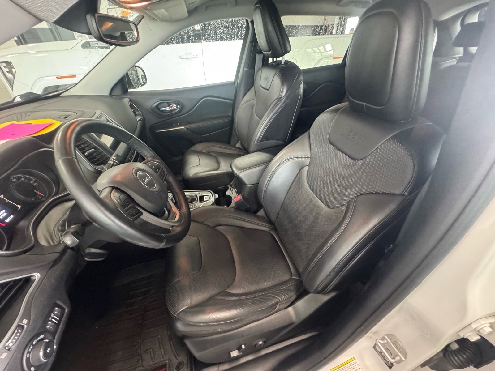 Used 2021 Jeep Cherokee Latitude Lux image 18