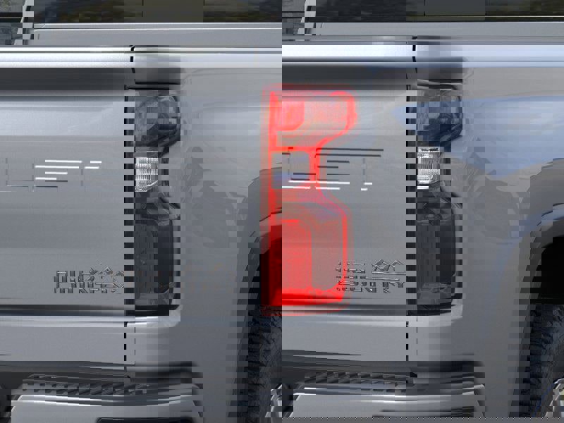 Used 2023 Chevrolet Silverado 3500 High Country w/ Technology Package image 57